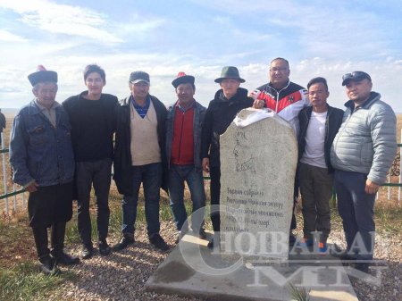 Онгодын цагаан эрчистэй “Оюухай” наадмын тэнгэр дор  Шар нохойтын өвөлжөөнд дөрөө мултлахуй