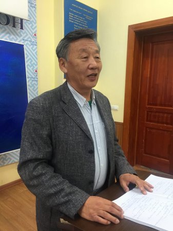 ҮЗХ ЧАДАМЖГҮЙ, ТАРААХ ЁСТОЙ ГЭСЭН ШИРҮҮН ХУРАЛ БОЛЖ, ХҮЛЭЭЦТЭЙ ХАНДАХААР ШИЙДЖЭЭ