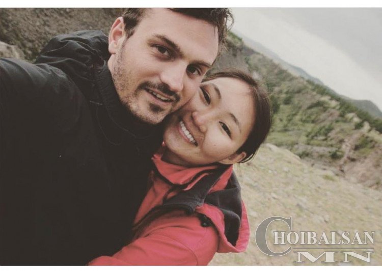 Танилц: А.Баярцэцэгийн Герман найз залуу