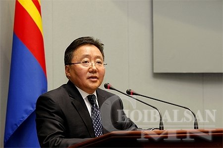 Ц.Элбэгдорж: Алт амласан ч давхар иргэншлийг бүү олго