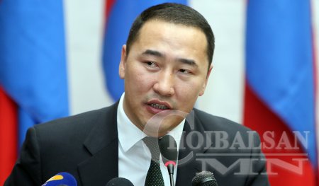 Ж.Мөнхбат: Хөгжлийн банкны 28 тэрбум төгрөгөөр Ж.Батзандангийн ах байр худалдаж авсан