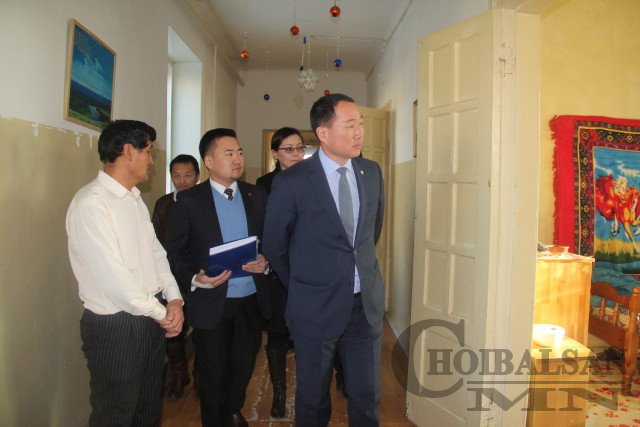 “Зүүн бүсийн ахмад настны асрамж үйлчилгээний төв”-ийн үйл ажиллагаатай тан ...