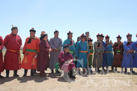 Дорнод аймгийн Сурын холбооны 2017 оны нээлтийн харваа болжээ