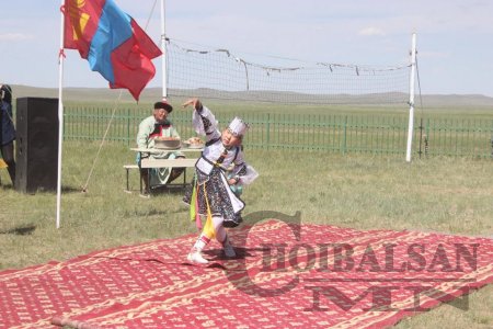 Цагаан-Овоо сумын Баянгол баг аймгийн тэргүүний баг болжээ