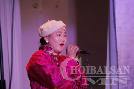 Баян-Уул сумын төлчин эмэгтэйчүүдийн IX чуулга уулзалт боллоо