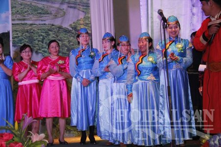 Баян-Уул сумын төлчин эмэгтэйчүүдийн IX чуулга уулзалт боллоо