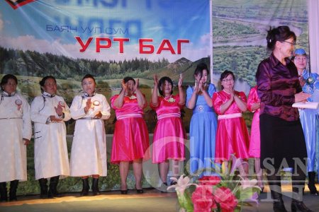 Баян-Уул сумын төлчин эмэгтэйчүүдийн IX чуулга уулзалт боллоо