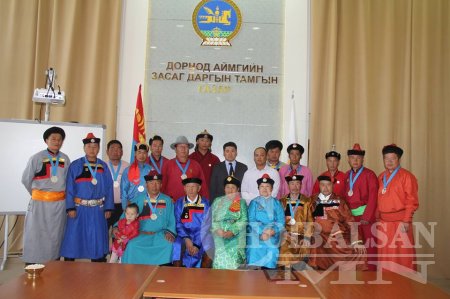 Гарамгай харваач Н.Нацагдорж ахлагчтай Дорнод аймгийн  эрэгтэй баг харваачид багийн улсын аваргын  тэмцээнээс  мөнгөн медаль хүртжээ 
