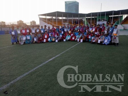 Гарамгай харваач Н.Нацагдорж ахлагчтай Дорнод аймгийн  эрэгтэй баг харваачид багийн улсын аваргын  тэмцээнээс  мөнгөн медаль хүртжээ 