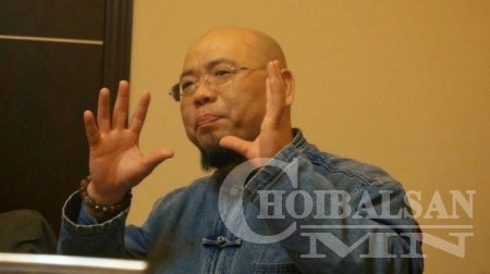Хятадын хүний эрхийн төлөө тэмцэгч залууд ял оноожээ 25 мин