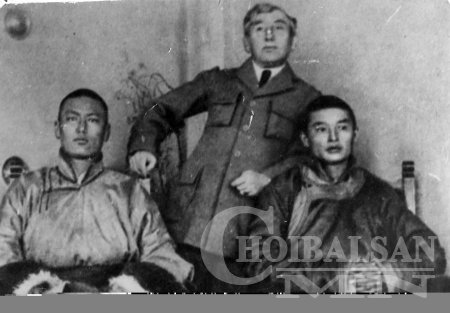 Монголын түүхийг бүтээлцсэн Өрлөг жанжин Маршал Х.Чойбалсаны мэндэлсэн өдөр