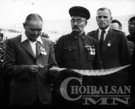 Монголын түүхийг бүтээлцсэн Өрлөг жанжин Маршал Х.Чойбалсаны мэндэлсэн өдөр