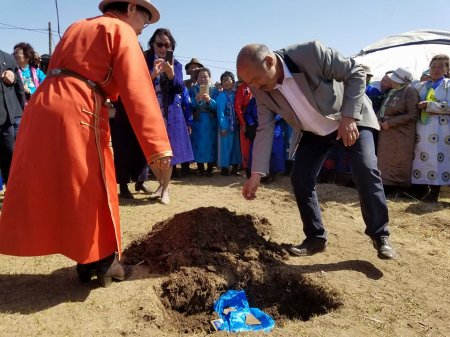 А.Баярцогт даргатай Баяндун сумын Ахмадын хороо нь "УЛСЫН ТЭРГҮҮНИЙ АХМАД"-ын хороогоор шалгарчээ