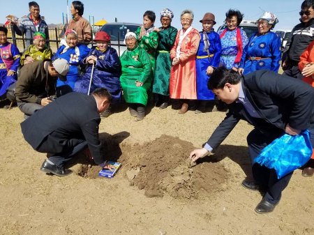 А.Баярцогт даргатай Баяндун сумын Ахмадын хороо нь "УЛСЫН ТЭРГҮҮНИЙ АХМАД"-ын хороогоор шалгарчээ