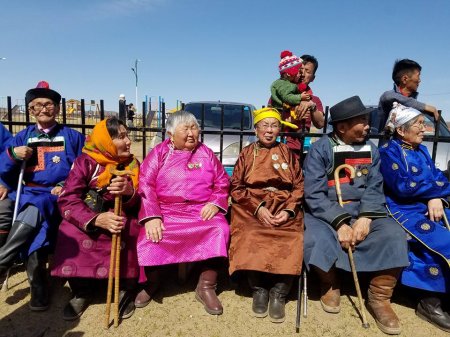 А.Баярцогт даргатай Баяндун сумын Ахмадын хороо нь "УЛСЫН ТЭРГҮҮНИЙ АХМАД"-ын хороогоор шалгарчээ