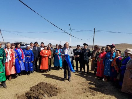 А.Баярцогт даргатай Баяндун сумын Ахмадын хороо нь "УЛСЫН ТЭРГҮҮНИЙ АХМАД"-ын хороогоор шалгарчээ