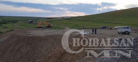 Баяндун сумын нутагт Хятад компани хууль бус олборлолт хийж байна