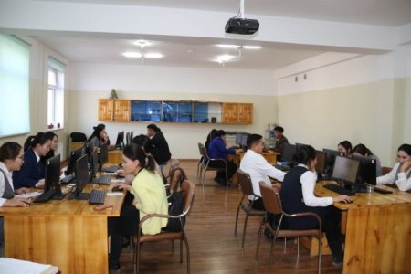 Төрийн албаны мэргэшлийн шалгалтад оролцогчдын 60,9 хувь нь тэнцлээ