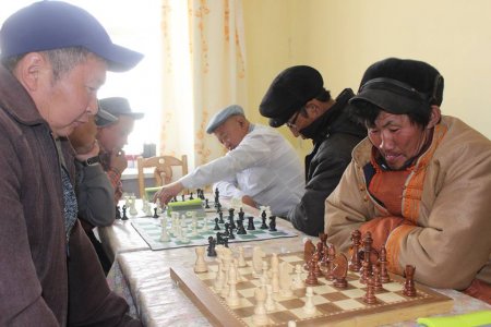 Дорнод аймгийн Дашбалбар суманд С.Зоригийн нэрэмжит шатрын тэмцээн зохион явагдаж аваргуудаа тодруулжээ