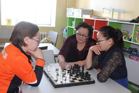 Дорнод аймгийн Дашбалбар суманд С.Зоригийн нэрэмжит шатрын тэмцээн зохион явагдаж аваргуудаа тодруулжээ